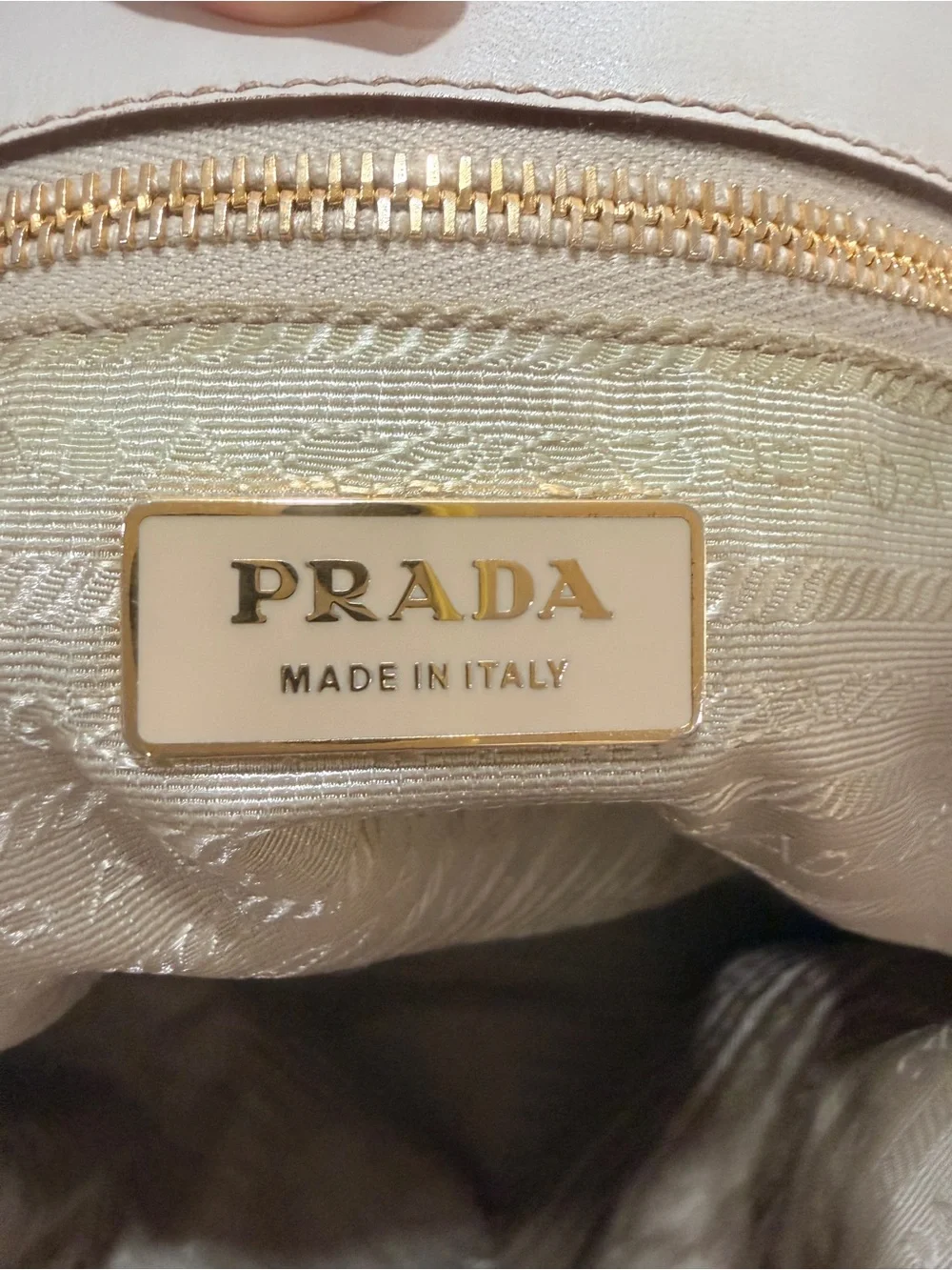 PRADA Gaufre Tote Bag Beige Lambskin Leather | Gold Hardware | VERY GOOD ❣️ - Picture 9 of 17